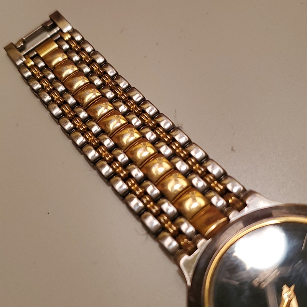 Pulsar Quartz 2-tone wristwatch - Picture 3 of 8